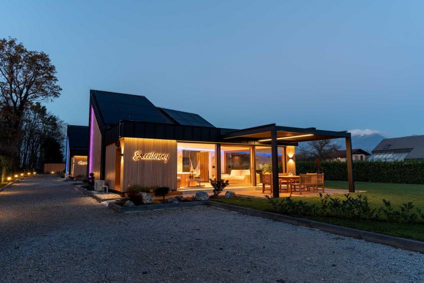 Elegant Warm Bliss Hideaway Escape Lodge - Holiday Home with Hot-Tub and Sauna (owner Excellency) - foto 14