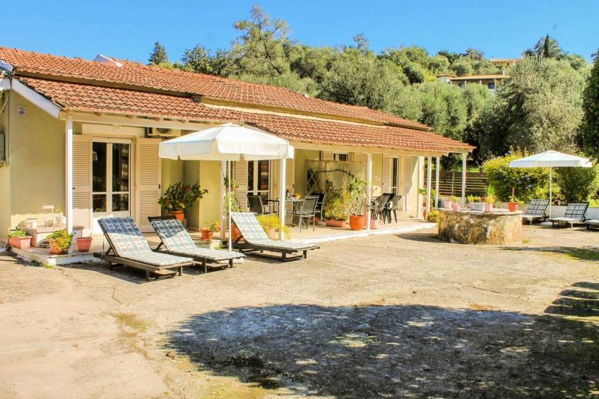 Geräumige Wohnung mit zwei Schlafzimmern in der Nähe des Sandstrandes