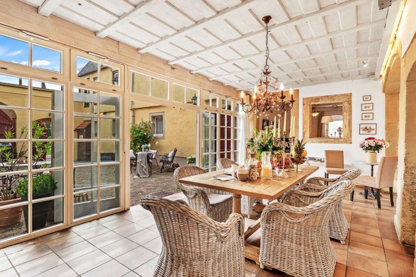 Villa mit Garten, Grill und Terrasse