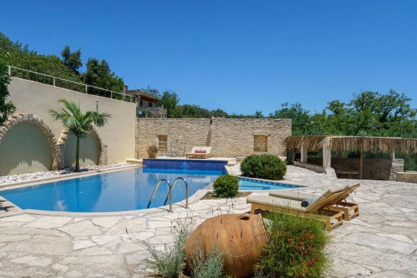 Neue Villa Myre 3, Privater Pool und 3 Wohnungen - foto 10