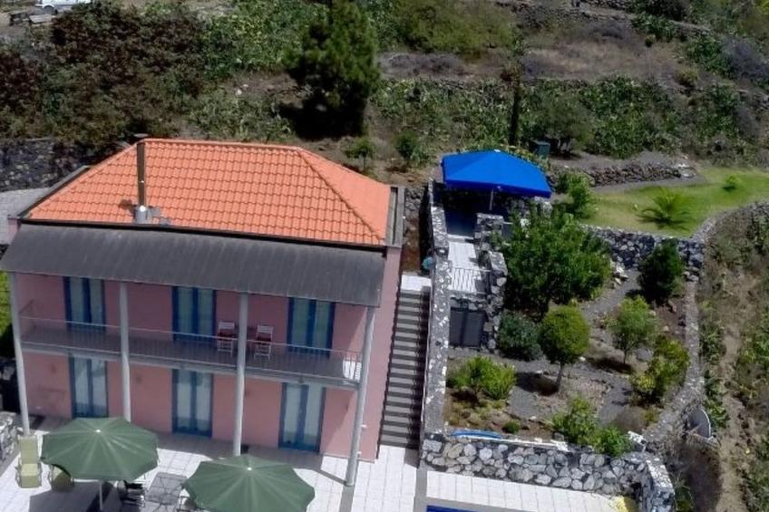 Nettes Ferienhaus in Tijarafe mit Privatem Pool und Panoramablick