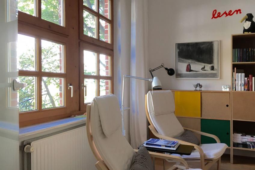 Zentrale Wohnung mit Klavier, Kunst und Design - foto 8
