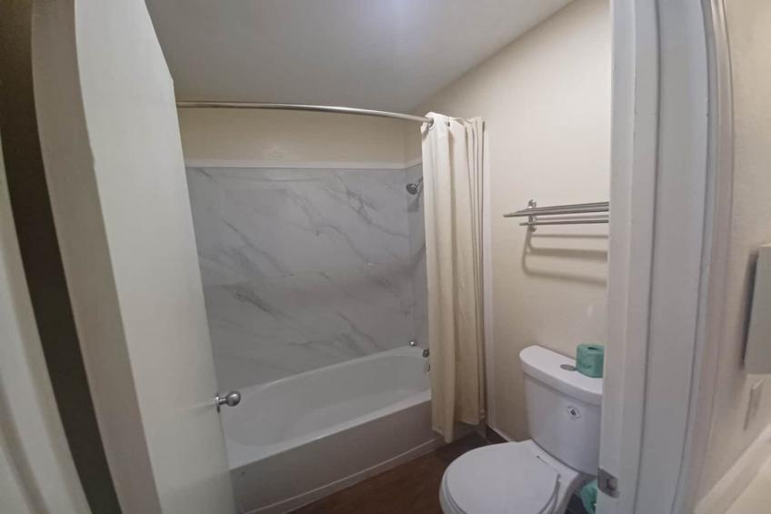 King Bed with Kitchenette Non-Smoking - foto 11