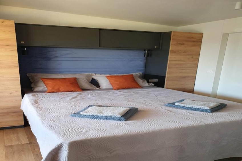 Mobile Homes Karlo & Dino - Superior Two Bedroom Mobile Home with Terrace - Karlo - foto 8