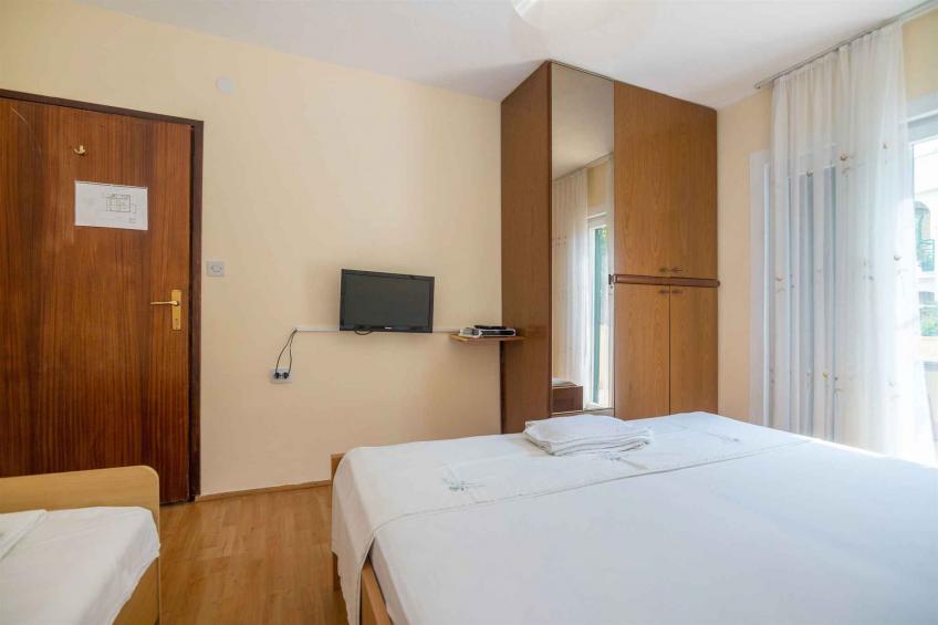 Holiday apartment with air conditioning, terrace and sea view in Slatine - BF-3VNF8 - foto 20