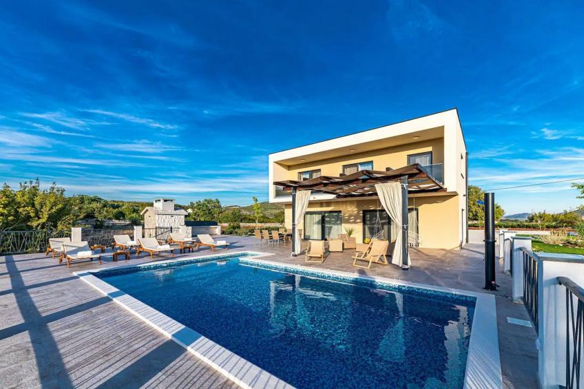 Luxurious Sanctuary Villa Primorski Dolac with Pool - Three Bedroom Villa with Pool - foto 22