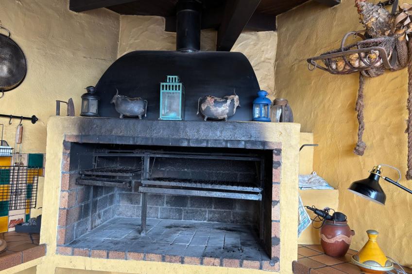 Haus mit beheiztem Schwimmbad, Berg- und Meerblick - foto 40