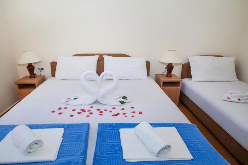 Charming Seaside Escape in Kotor - One Bedroom Apartment with Garden 3 - foto 9