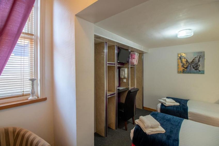 Standard Family of 3 Room - foto 33