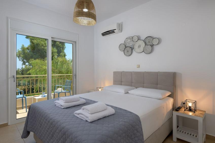 Liebevoll ausgestattetes Haus in ruhiger Lage mit beheiztem Pool und Meerblick - foto 7