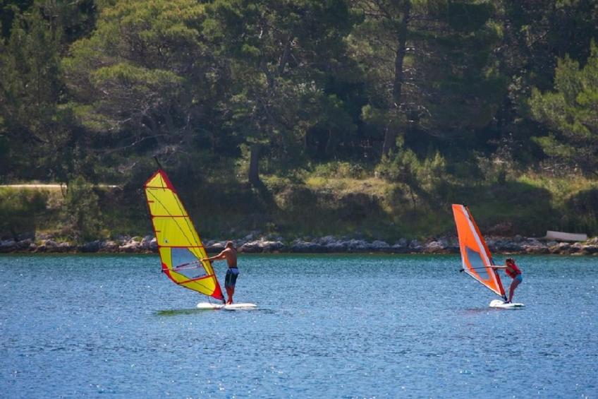 Villa LETICIJA - Luxusvilla mit beheiztem Pool, Sauna, Fitness & Grillplatz in - foto 47