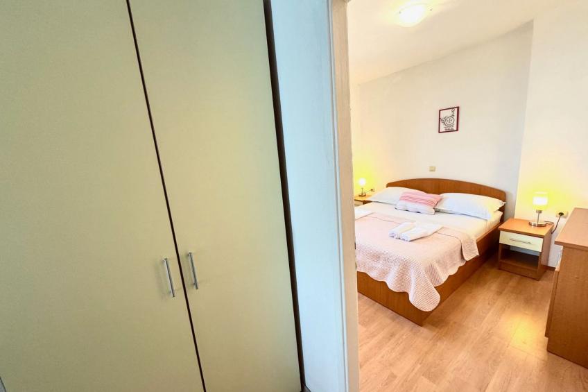 Angenehme Wohnung in Komarna mit privatem Parkplatz - foto 6