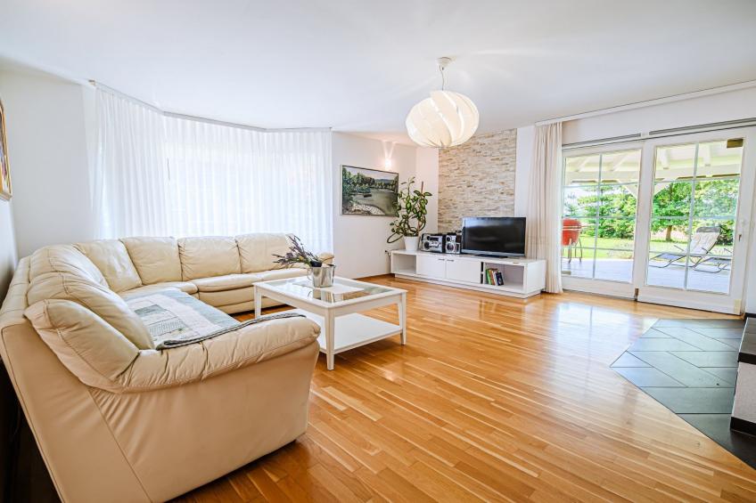 Stunning Rural Holiday Home with Garden and BBQ -  Four Bedroom Holiday Home - foto 3