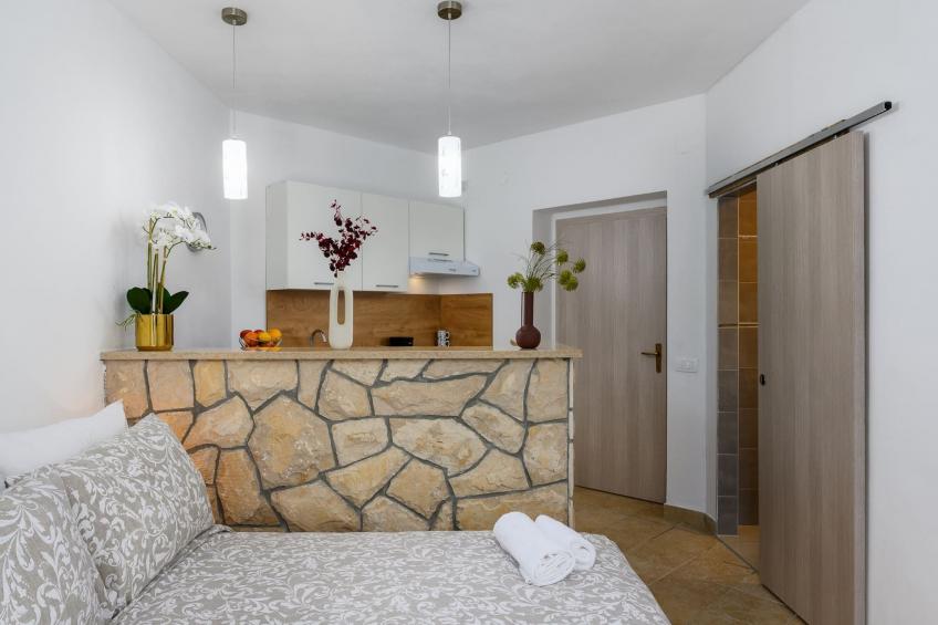 Lara 9 - Shared Pool, Sauna, Jacuzzi - foto 11