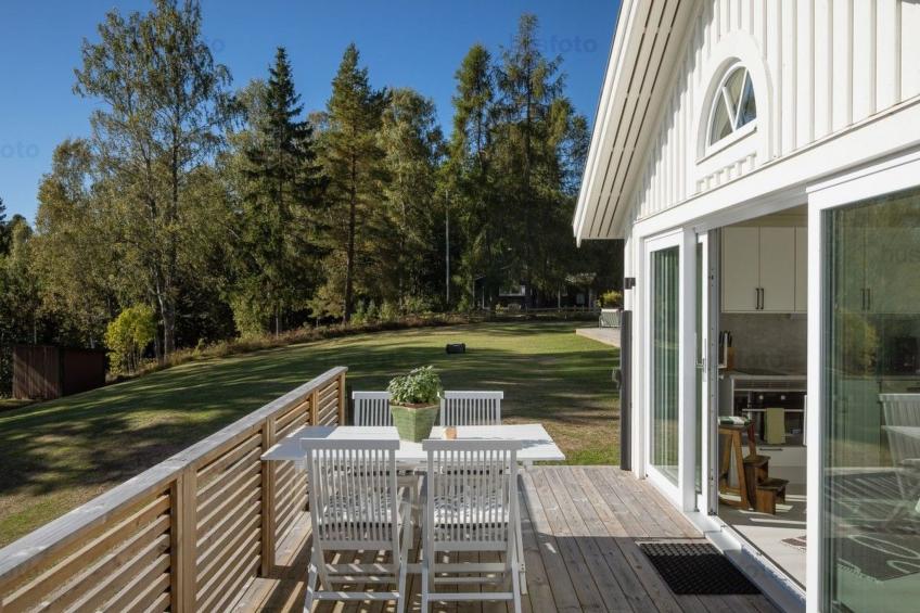 Ein  kleines Holzhaus - foto 17