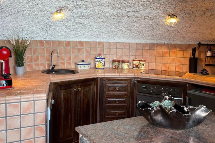 Schlafen in einer vulkanischen Höhle - foto 16