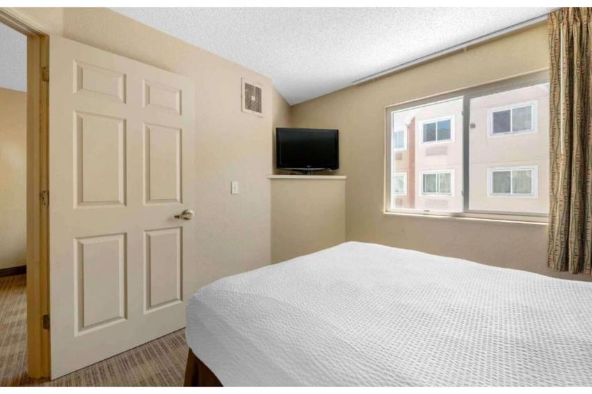 1 Queen Bed | Suite, Non-Smoking, Kitchen - foto 22