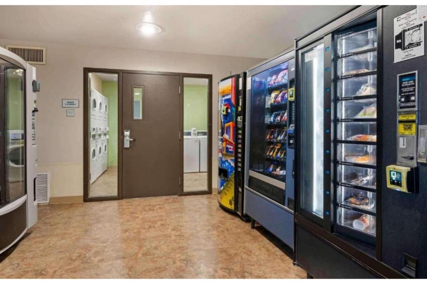 2 Full Beds | Non-Smoking, Kitchen - foto 7