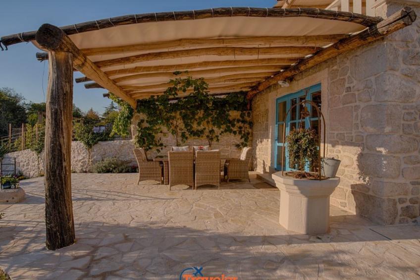 Schöne Steinvilla mit beheiztem Pool und Sauna - foto 12