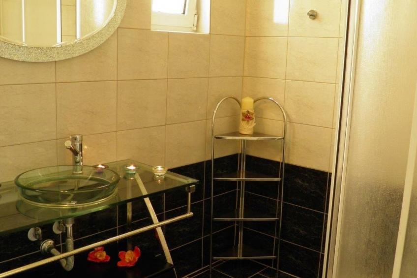 Sehr geräumiges Apartment mit eigenem Pool und Whirlpool - foto 14