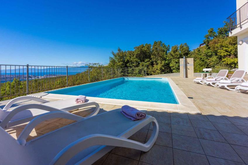 Villa met buitenzwembad en panorama uitzicht - VW-HVKF9 - foto 13