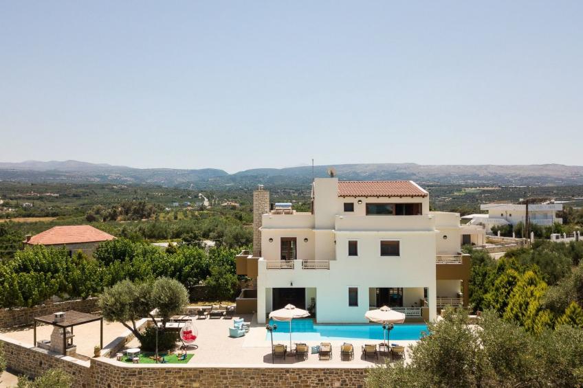 Familienvilla mit privatem Pool, Tischtennisplatte und Fußballtisch - foto 3