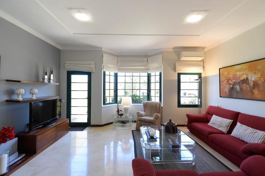 House with cozy garden BBQ and free parking - foto 11