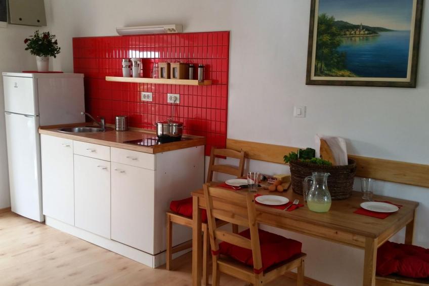 Liebevoll renoviertes altes Steinhaus mit Pool und wunderschönem Panoramablick - foto 6