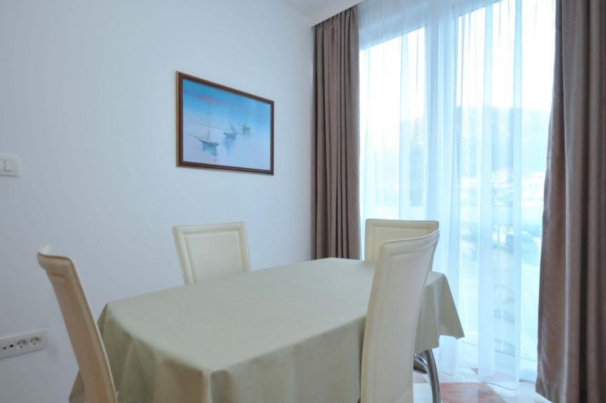 Charmante Wohnung in Centar mit französischem Balkon - foto 6