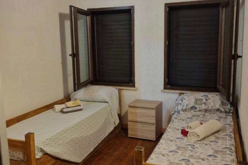 Wunderschönes freistehendes Haus - foto 2