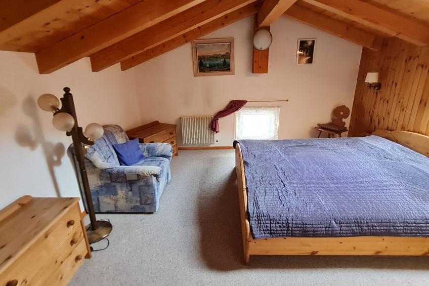 Chalet Haus (bei Einfahrt grosser Nussbaum ) - foto 4