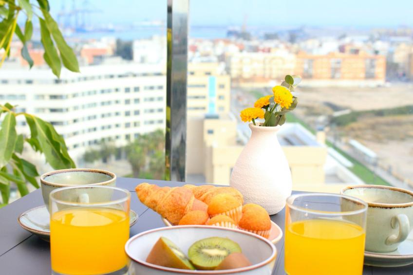 Luxuriöse Wohnung mit 1 Schlafzimmer, Balkon und Pool - foto 9