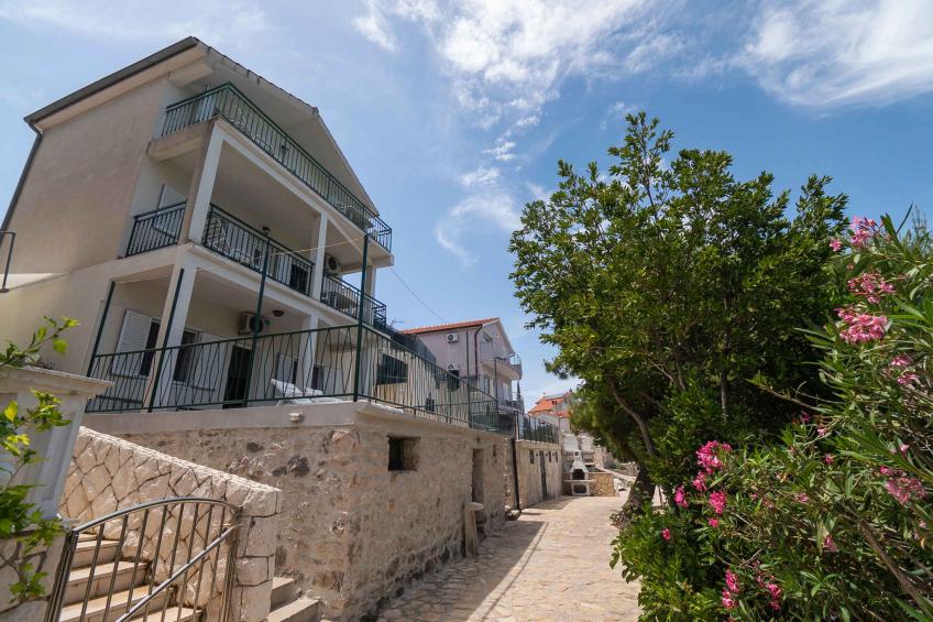 Holiday home with terrace and pool of 40m2 - BF-PY2YZ - foto 27