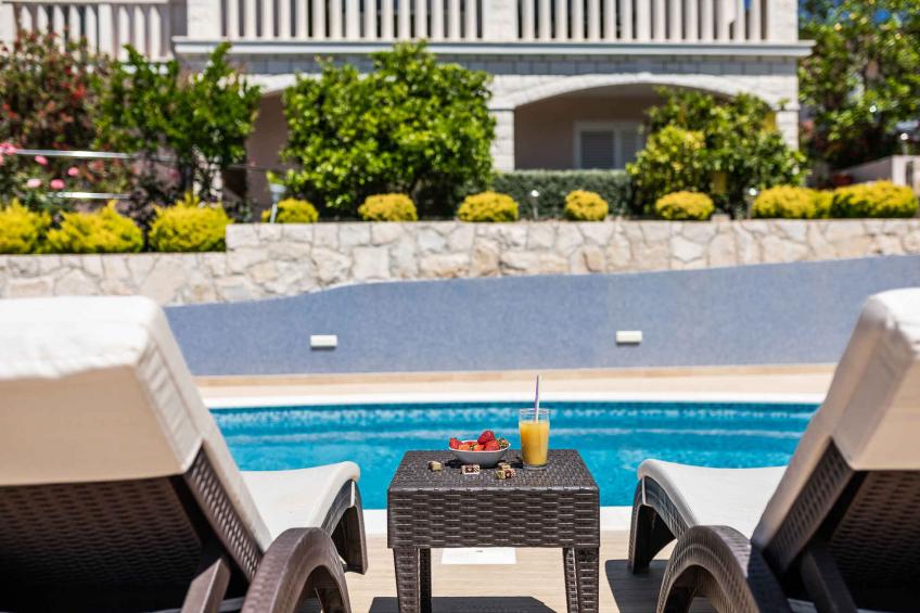Ferienwohnung mit Terrasse, Außenpool und Meerblick - BF-ZYTDP - foto 14