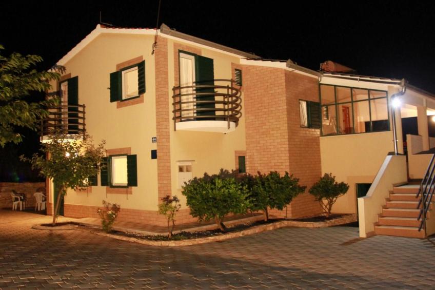 Geräumige Ferienvilla mit Pool und Meerblick - foto 10