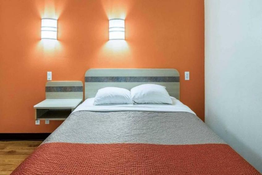 1 queen bed  mobility accessible tub nsmk - foto 7