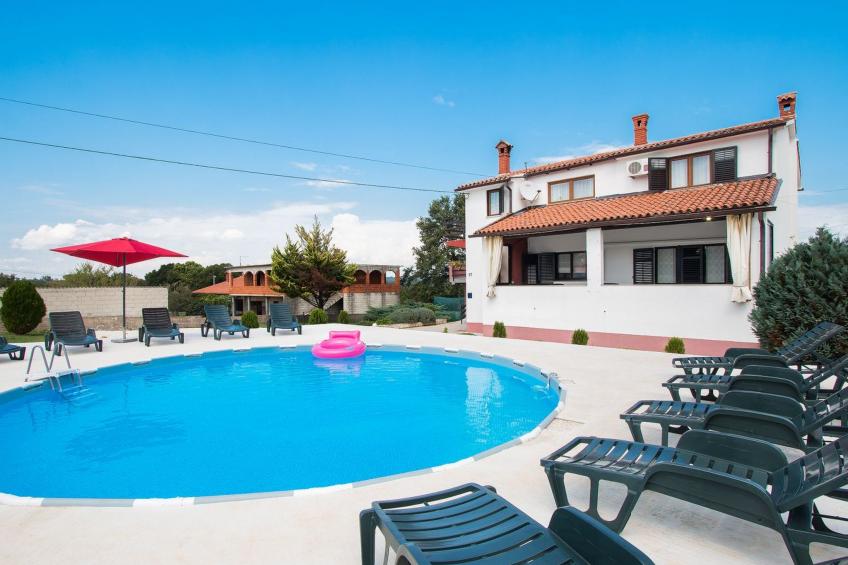 3-Schlafzimmer-Wohnung mit Gemeinschaftspool - foto 5