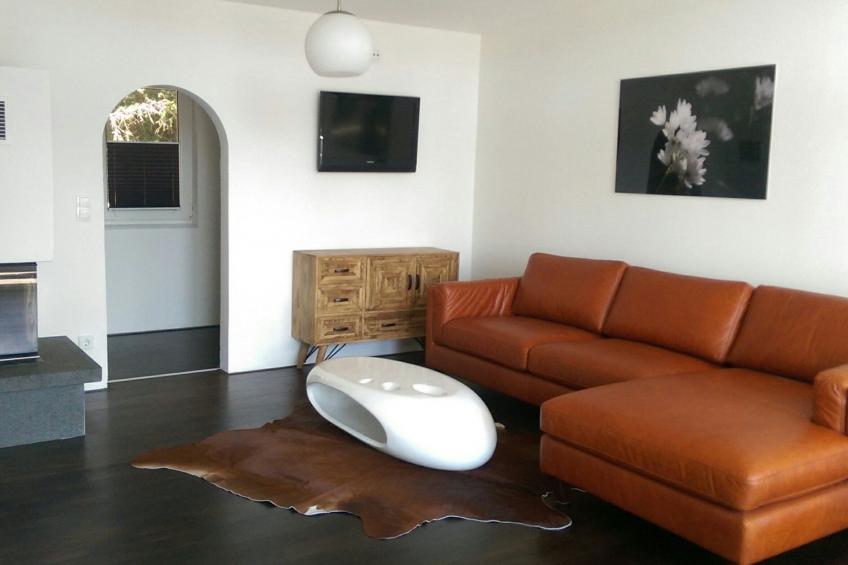 in Süd-Waldhanglage mit Seeblick