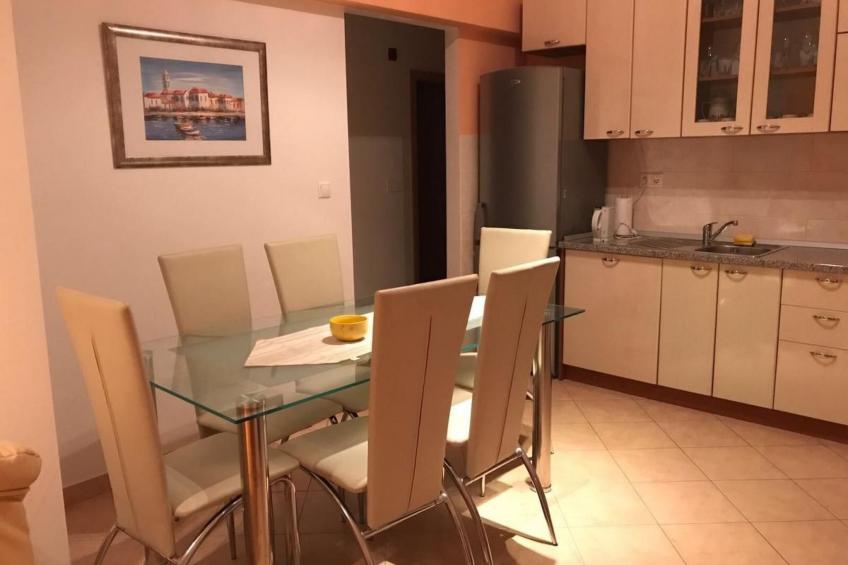 in Katuni mit privatem Parkplatz - foto 9