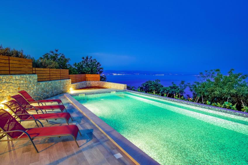 mit großem Garten und Pool - foto 7