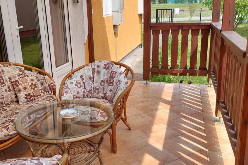 Schönes Ferienhaus mit Pool in ruhiger Lage - foto 4