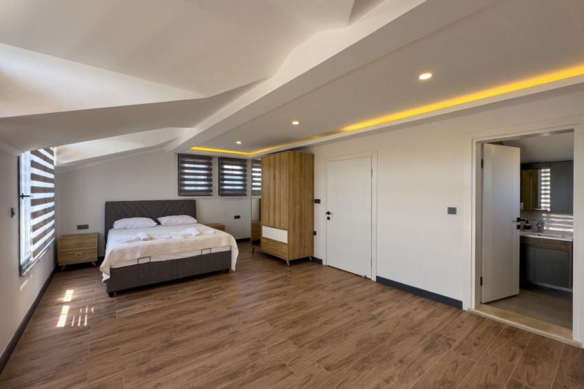 Große Villa in Fethiye Ciftlik - foto 23