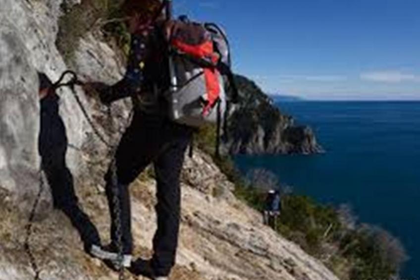 Sehr moderne Wohnung mit schönem Garten - foto 34