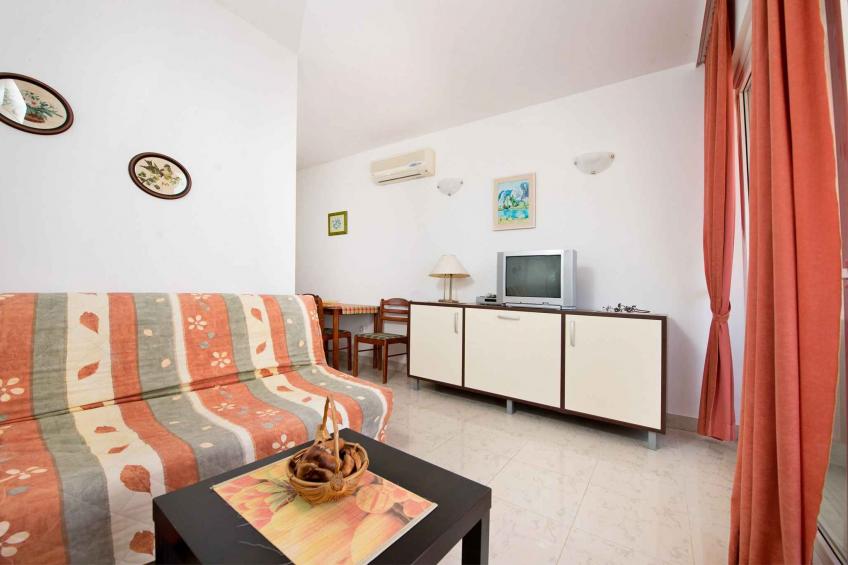 Vakantiewoning met balkon, zwembad en barbecue - VW-39K96 - foto 25