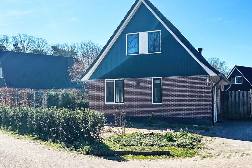 Geräumiges Ferienhaus mitten im Wald