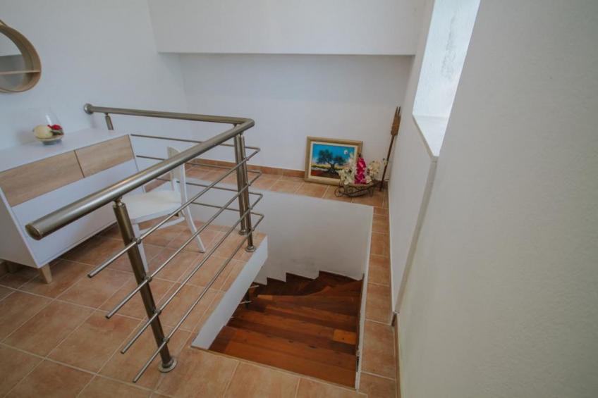 Tranquil Getaway Villa Prapatnica with Pool and Garden - Three  Bedroom Villa with Pool - foto 15