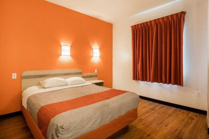 1 QUEEN BED  NON-SMOKING - foto 12