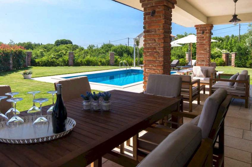 Holiday house with a rustic touch and pool on Krk - BF-YRZYR - foto 2