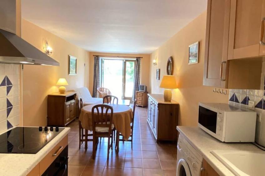 04b2 : Beau Studio Dans Un Mas Provençal - Piscine - foto 23