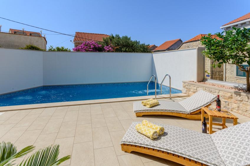 Villa Stone Pearl - Two Bedroom Holiday House with Pool - foto 57